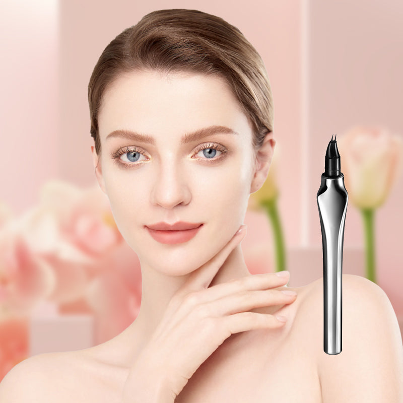 Waterproof and Smudge-Proof Eyebrow Pen