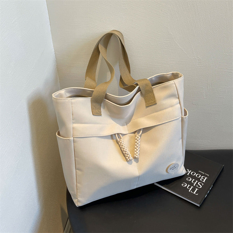 Trendy Large Capacity Tote Bag with Multiple Pockets